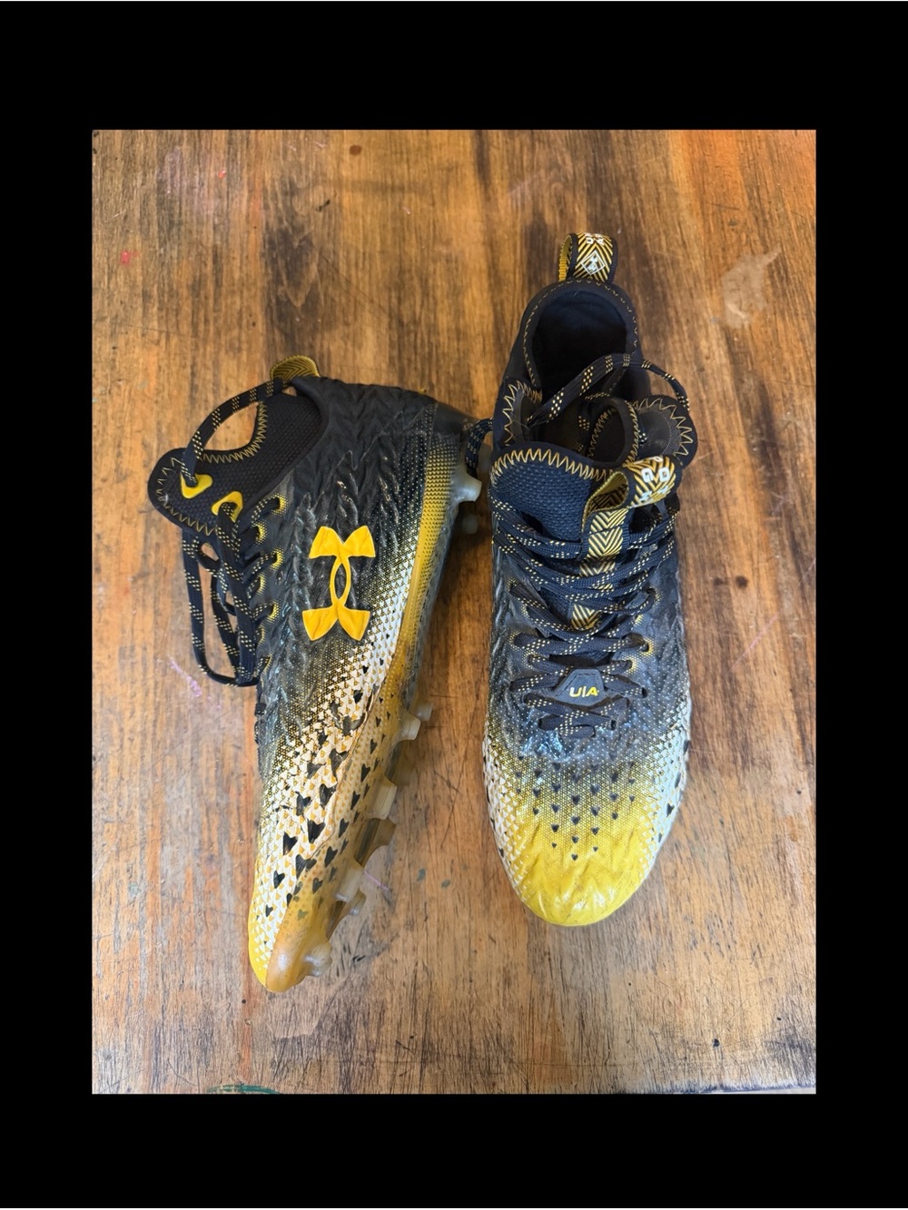 Under Armour Yellow Black Football Cleats Men's Size 9